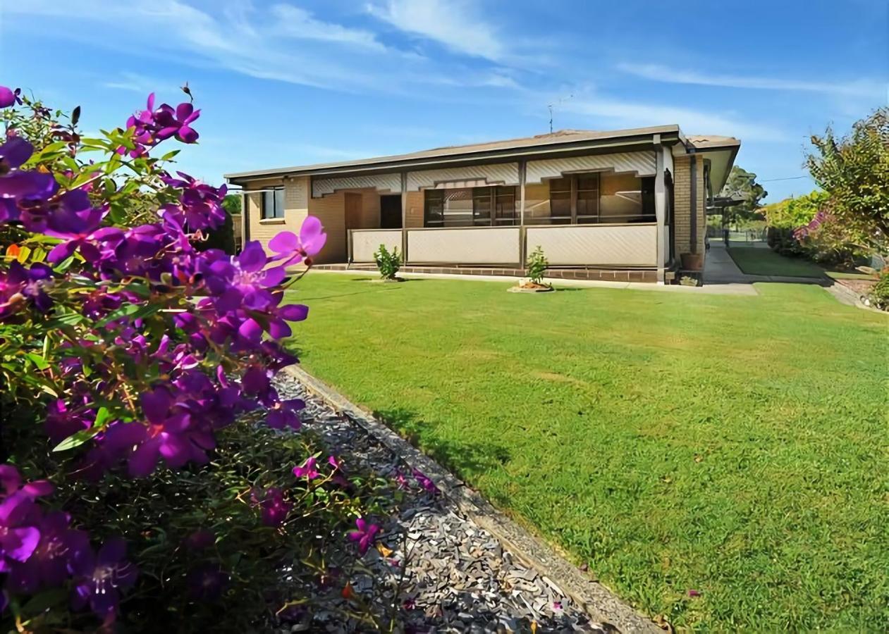 Rose * Sawtell